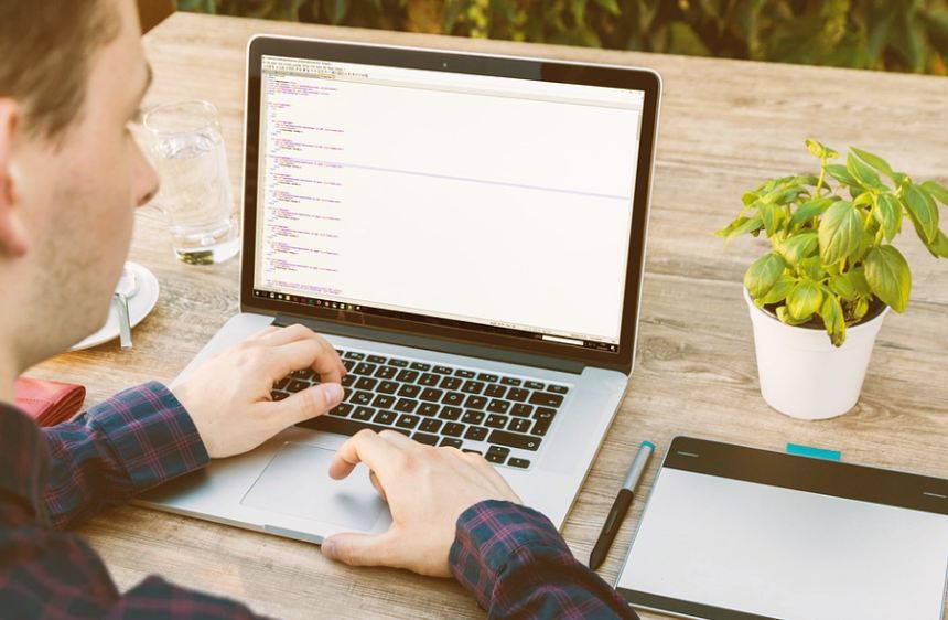 How E-Commerce Brands Keep Books Clean Without a Full-Time Team